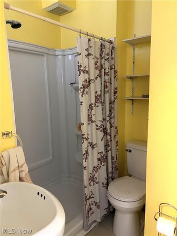 969 Evangeline Road, Cleveland, OH 44110