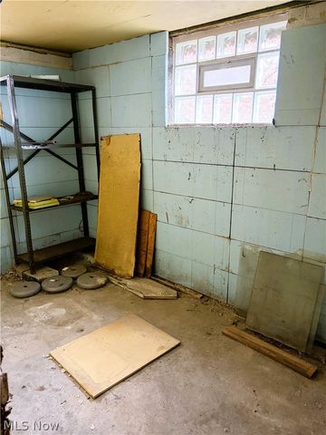 969 Evangeline Road, Cleveland, OH 44110