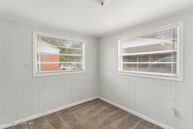 4616 TIMUQUANA Road, Jacksonville, FL 32210