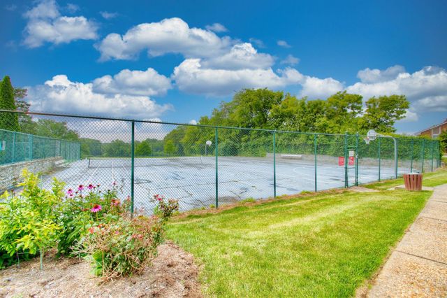 2826 Paddock Lane, Villa Hills, KY 41017