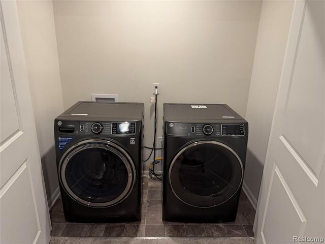 8587 Grove Street, Washington, MI 48094