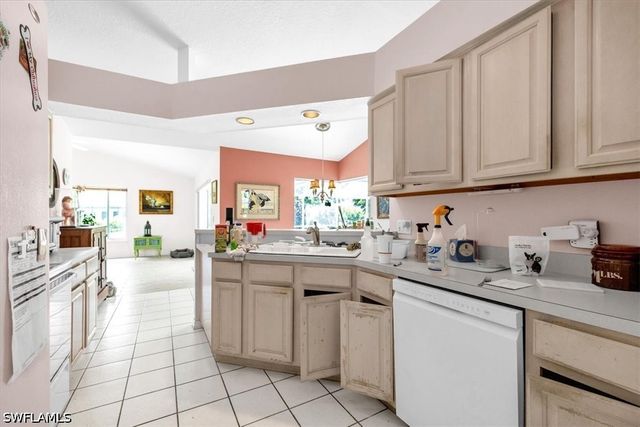 5141 Brixton CT, Naples, FL 34104