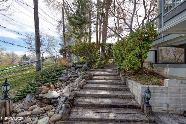 100 Moore Lane, Reno, NV 89509