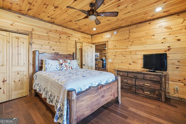 175 Stuart Drive, Mineral Bluff, GA 30559