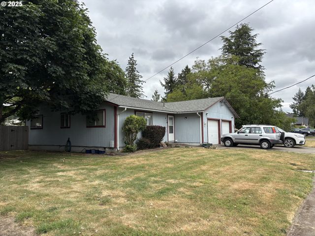 -1 Se NURSERY St, Amity, OR 97101
