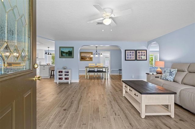 210 WISTERIA ROAD, Venice, FL 34293