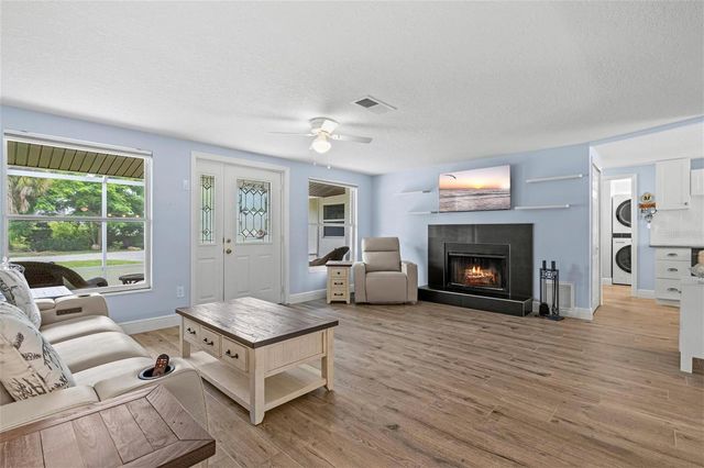 210 WISTERIA ROAD, Venice, FL 34293