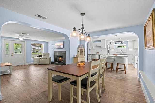 210 WISTERIA ROAD, Venice, FL 34293