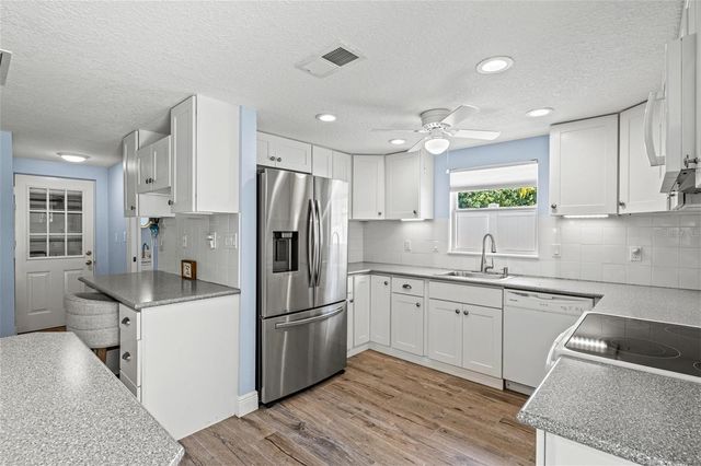 210 WISTERIA ROAD, Venice, FL 34293