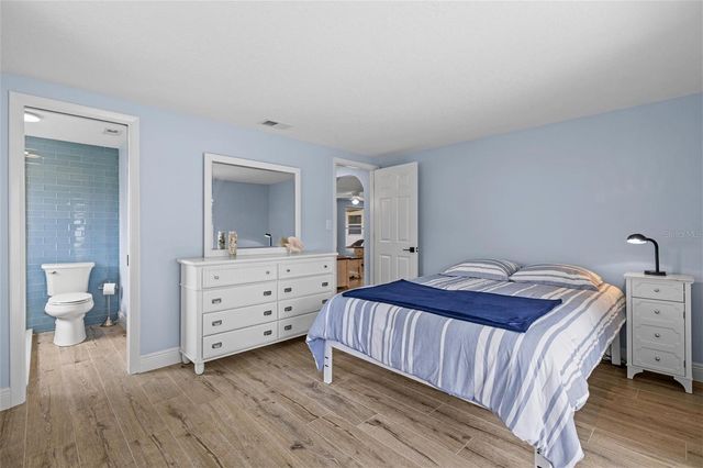 210 WISTERIA ROAD, Venice, FL 34293