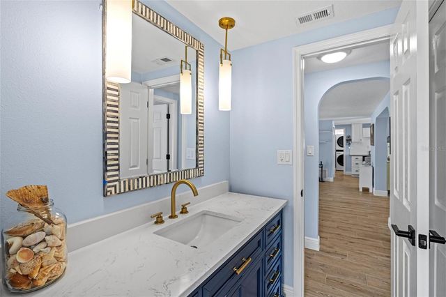 210 WISTERIA ROAD, Venice, FL 34293