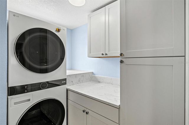 210 WISTERIA ROAD, Venice, FL 34293