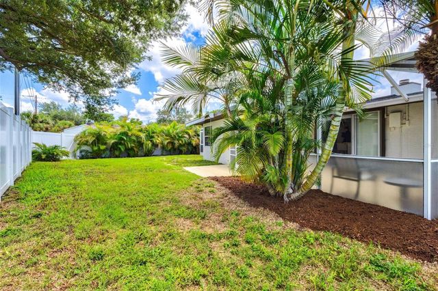 210 WISTERIA ROAD, Venice, FL 34293