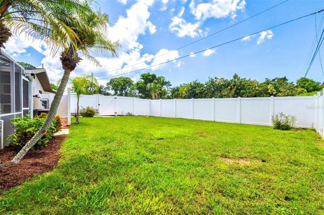 210 WISTERIA ROAD, Venice, FL 34293