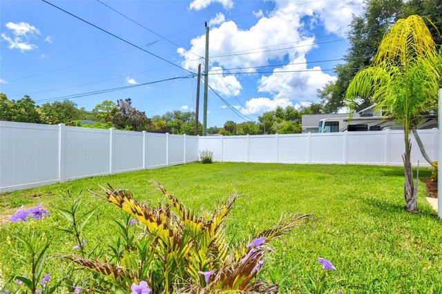 210 WISTERIA ROAD, Venice, FL 34293