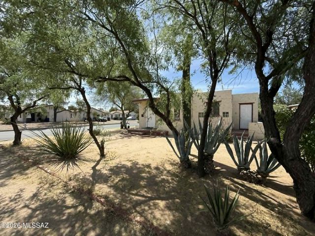 3574 E Bellevue Street, Tucson, AZ 85716