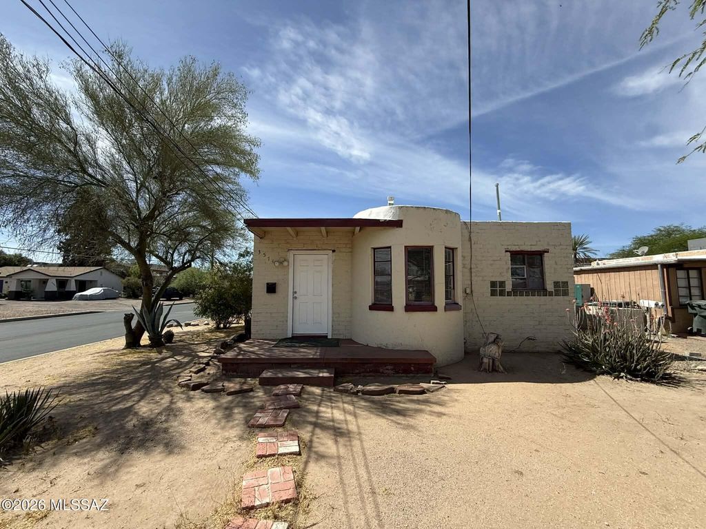 3574 E Bellevue Street, Tucson, AZ 85716