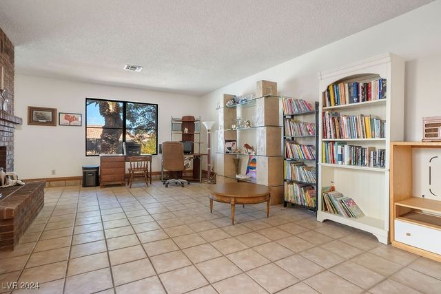 5410 Manteca Circle, Las Vegas, NV 89118