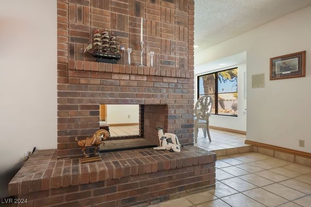 5410 Manteca Circle, Las Vegas, NV 89118