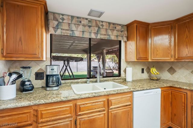 5410 Manteca Circle, Las Vegas, NV 89118