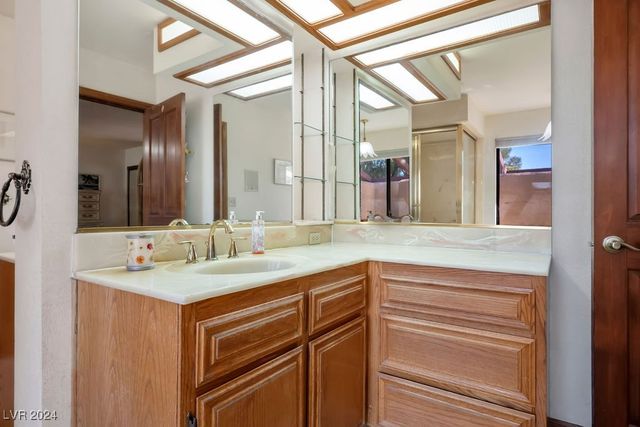 5410 Manteca Circle, Las Vegas, NV 89118