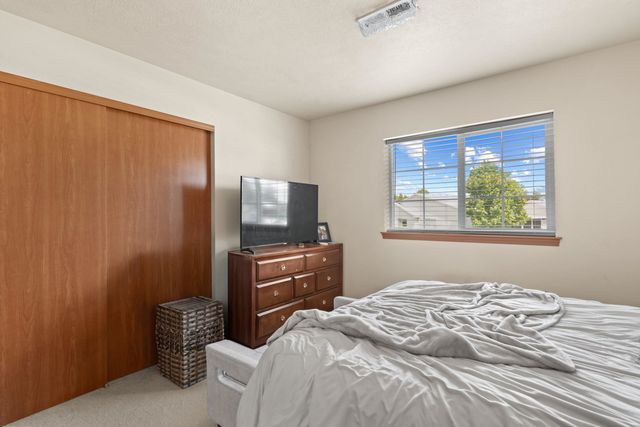 931-933 N Stanley St, Medical Lake, WA 99022