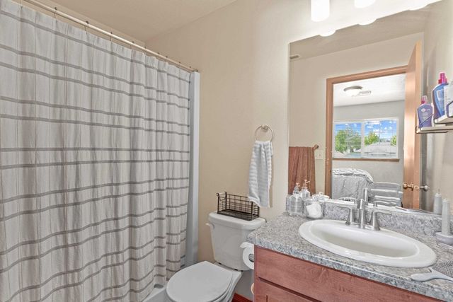 931-933 N Stanley St, Medical Lake, WA 99022