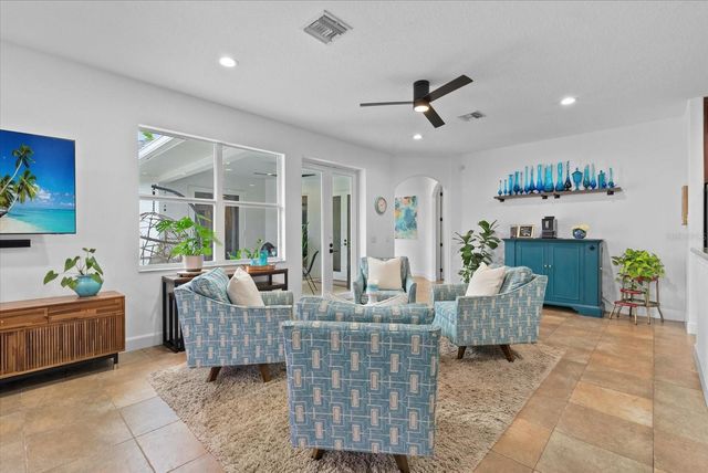 613 INDIANA AVENUE, Nokomis, FL 34275