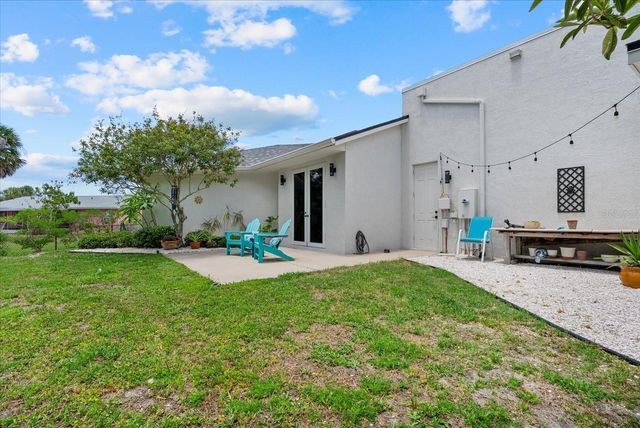 613 INDIANA AVENUE, Nokomis, FL 34275