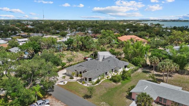 613 INDIANA AVENUE, Nokomis, FL 34275