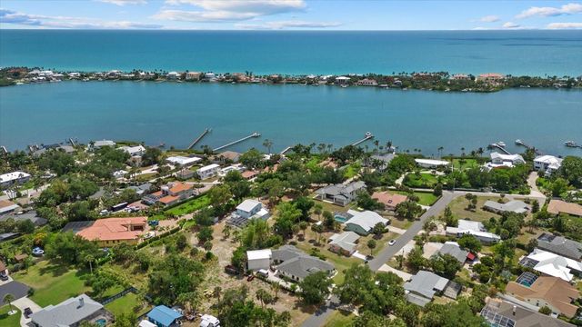 613 INDIANA AVENUE, Nokomis, FL 34275