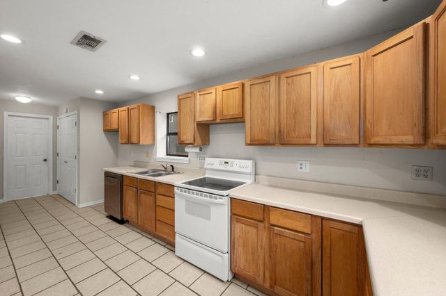 17868 Dogwood Drive, Conroe, TX 77303