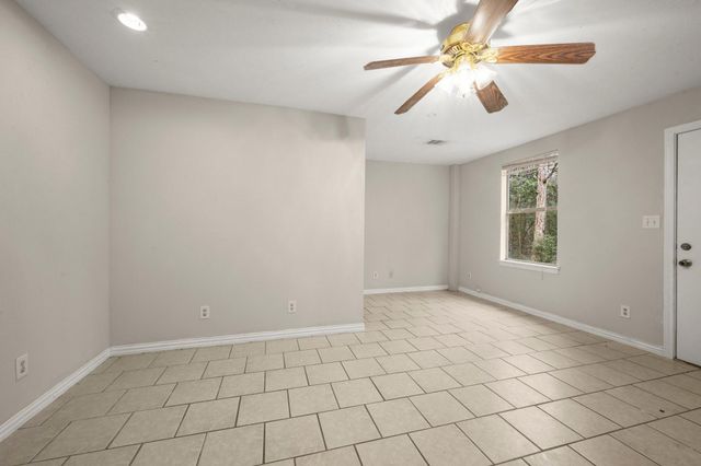 17868 Dogwood Drive, Conroe, TX 77303