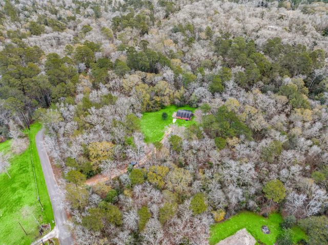 17868 Dogwood Drive, Conroe, TX 77303