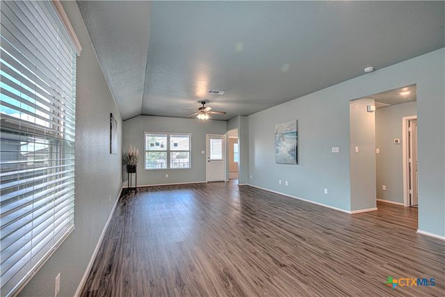 508 Xanadu Drive, Jarrell, TX 76537