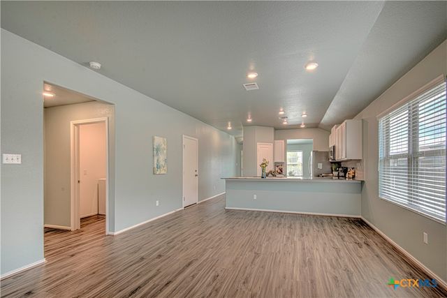 508 Xanadu Drive, Jarrell, TX 76537