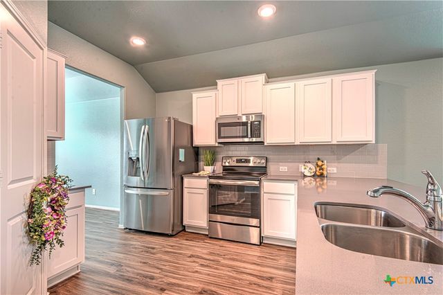 508 Xanadu Drive, Jarrell, TX 76537
