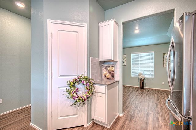 508 Xanadu Drive, Jarrell, TX 76537