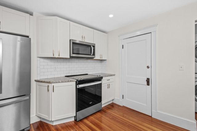 44 Hillsdale Street 1 1, Boston, MA 02124