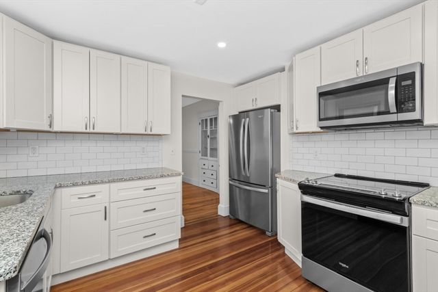44 Hillsdale Street 1 1, Boston, MA 02124