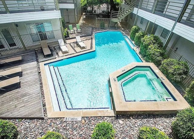 4111 Cole Avenue 32, Dallas, TX 75204