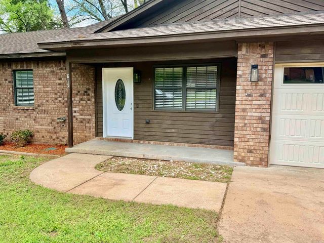 815 E fir Street, Russellville, AR 72802