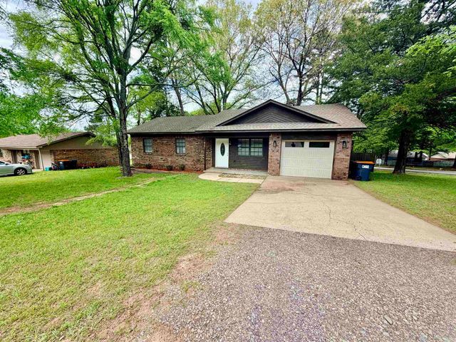 815 E fir Street, Russellville, AR 72802