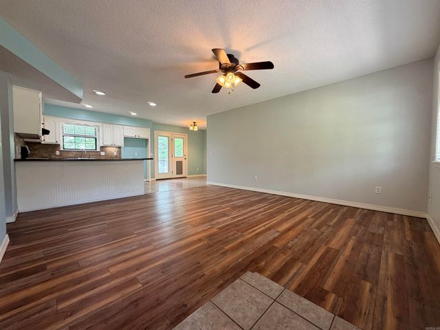 815 E fir Street, Russellville, AR 72802