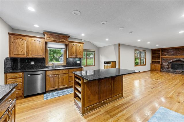 13312 W 61st Terrace, Shawnee, KS 66216