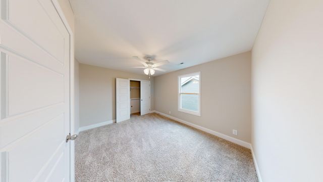 500 Ayden Ln, Clarksville, TN 37042