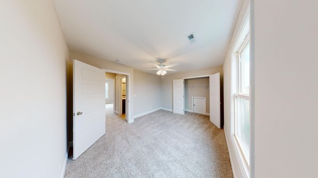 500 Ayden Ln, Clarksville, TN 37042