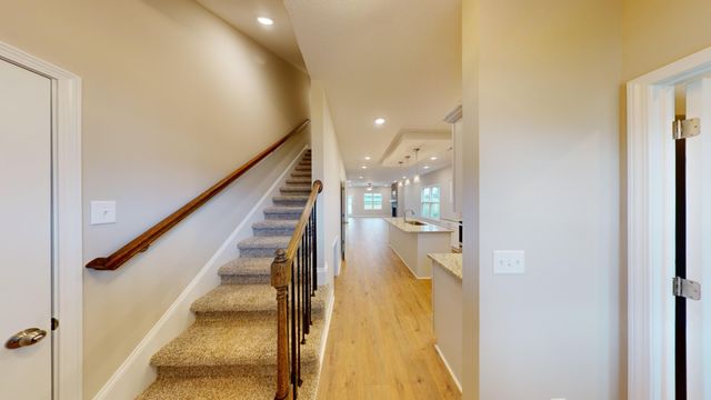 500 Ayden Ln, Clarksville, TN 37042