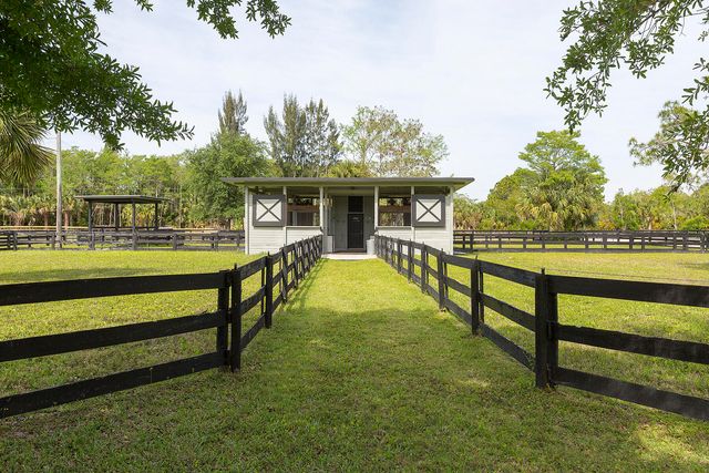 2741 Buck Ridge Trail, Loxahatchee, FL 33470