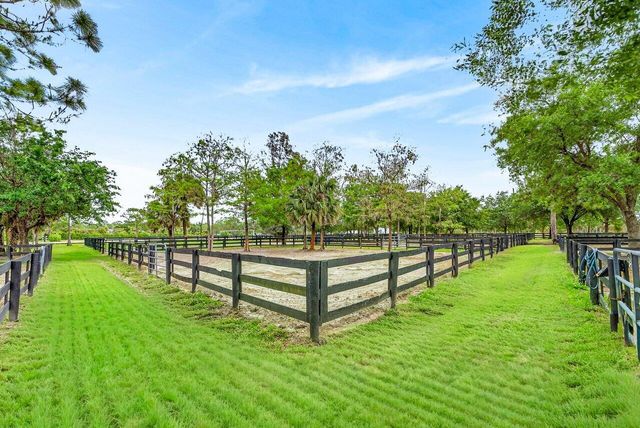 2741 Buck Ridge Trail, Loxahatchee, FL 33470